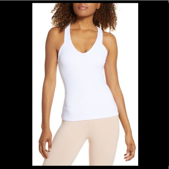 ALO Yoga Tops - Alo Yoga Elevate Tank - Small